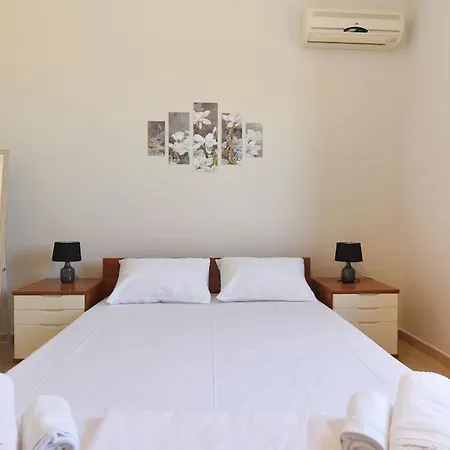Elli's View Studio * Episkopion (Syros)